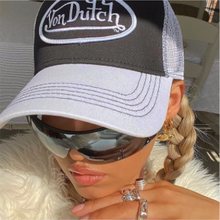 VIntage Y2K Influencers Top 10