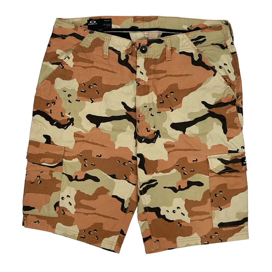 Oakley Camo Cargo Shorts - 33″ Waist Camo Cotton