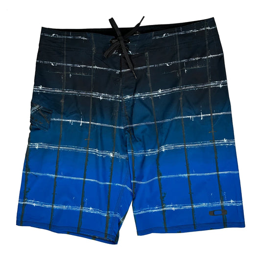 Oakley Checked Board Shorts - 36″ Waist Blue Polyester