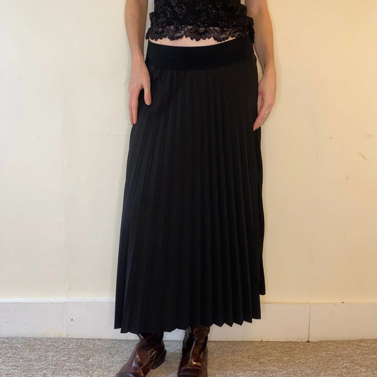 Vintage black New Collection Pleated Skirt - womens 25" waist